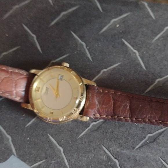 Citizen Watch - Picture 2 of 3